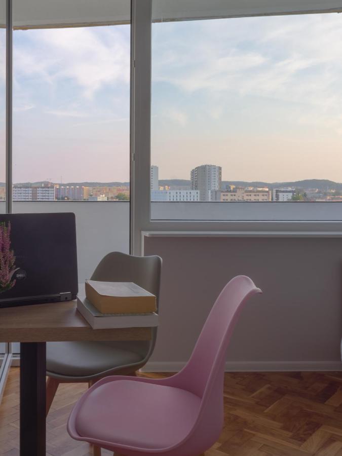 Initium Rooms - Pokoje Na Wynajem - Obroncow Wybrzeza 4D Gdansk Ngoại thất bức ảnh
