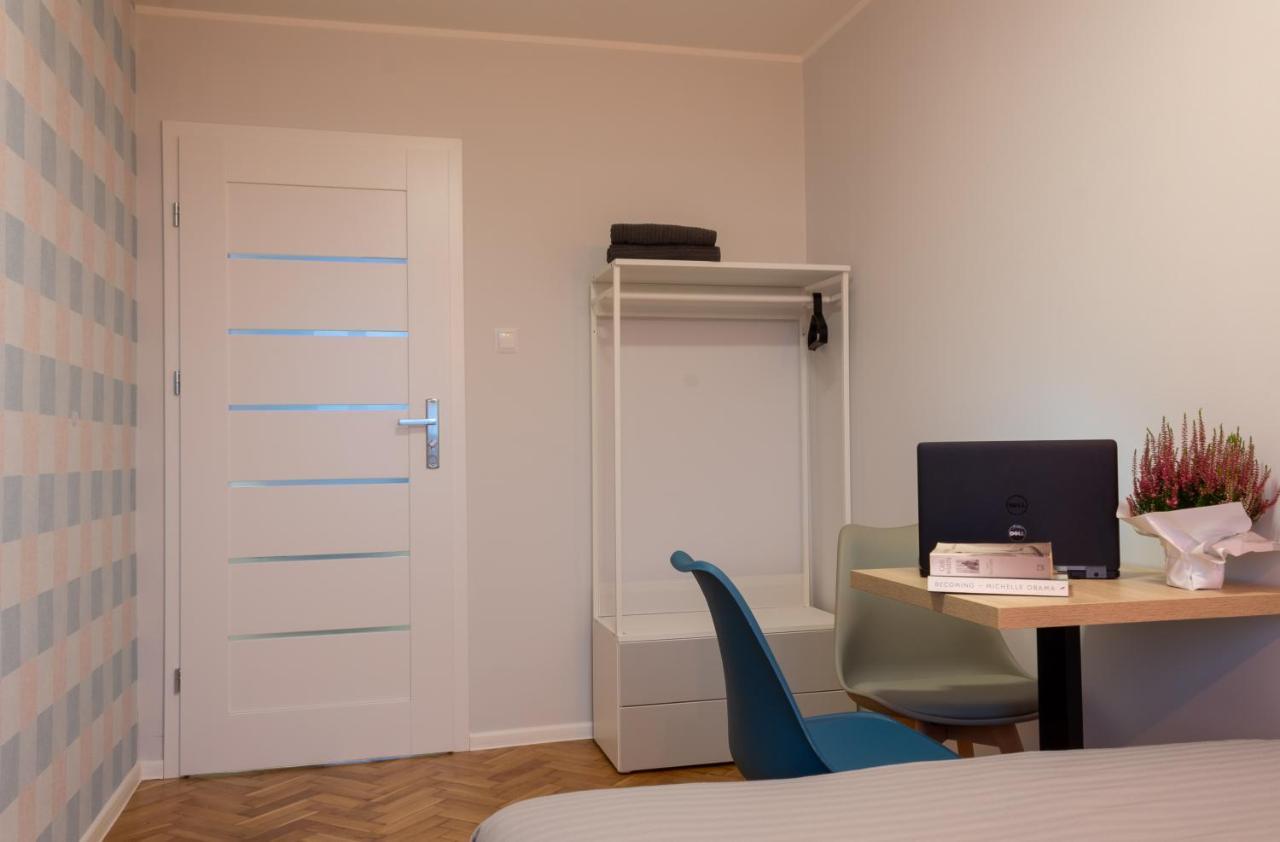Initium Rooms - Pokoje Na Wynajem - Obroncow Wybrzeza 4D Gdansk Ngoại thất bức ảnh