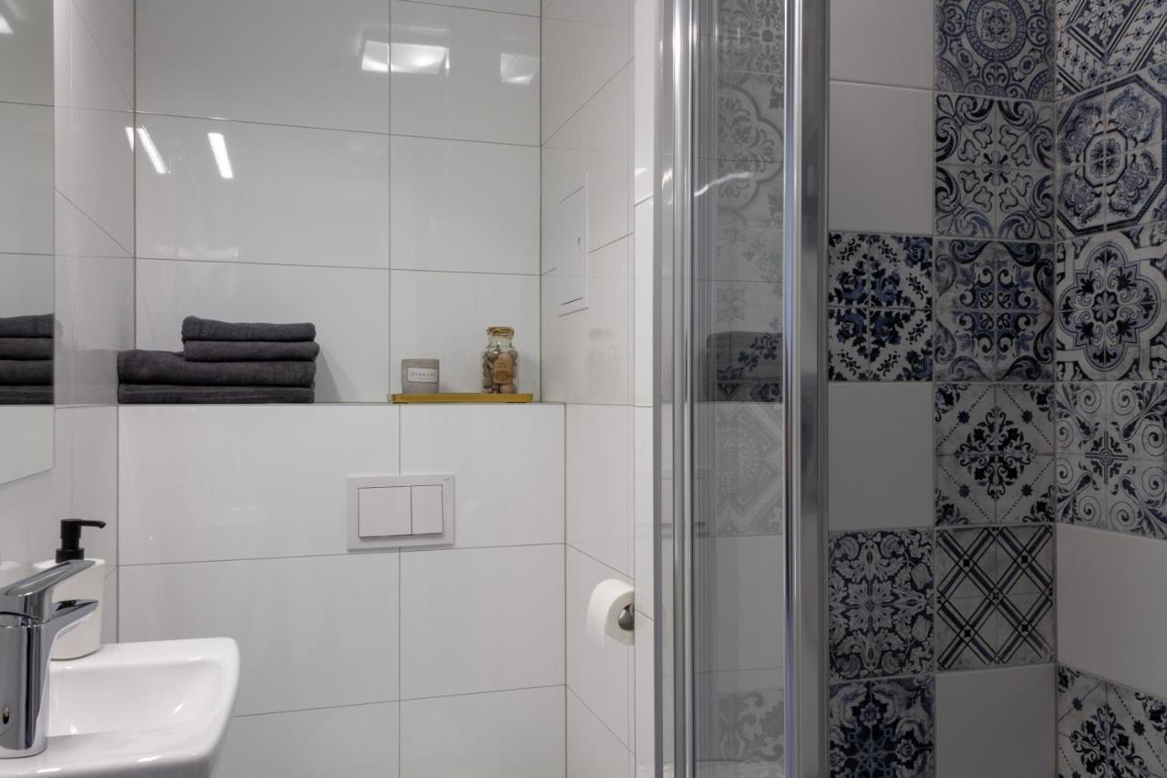 Initium Rooms - Pokoje Na Wynajem - Obroncow Wybrzeza 4D Gdansk Ngoại thất bức ảnh