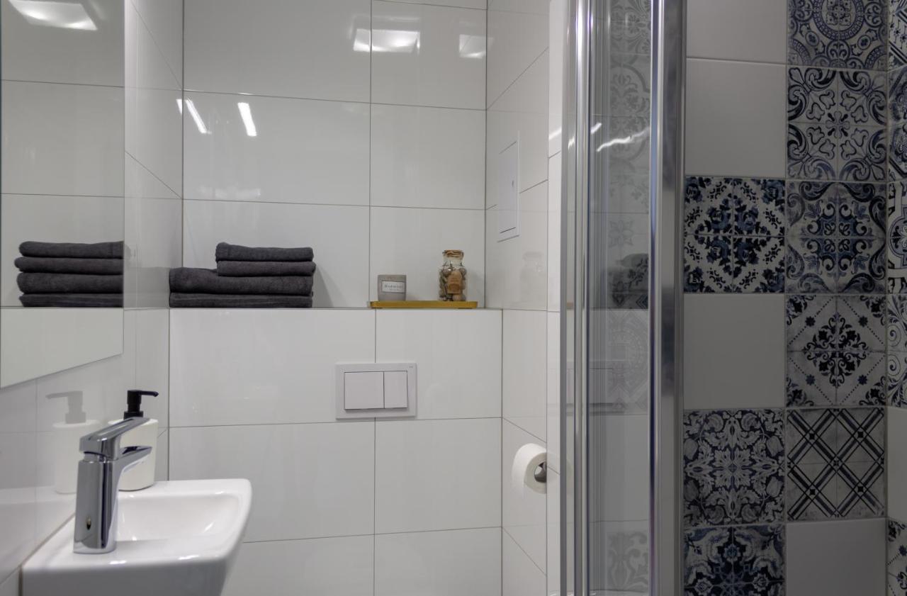Initium Rooms - Pokoje Na Wynajem - Obroncow Wybrzeza 4D Gdansk Ngoại thất bức ảnh